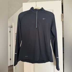 Nike DriFit Three Quarter zip down